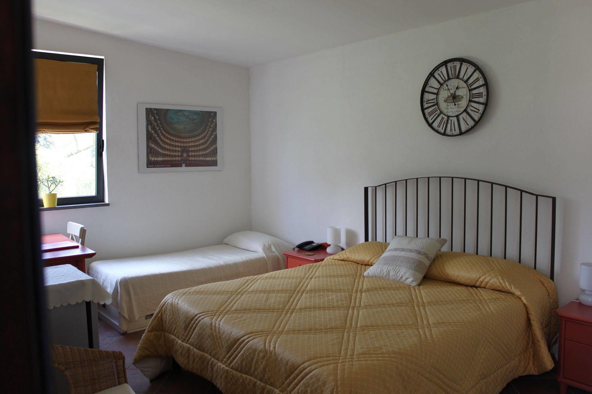 Flegrea House Aparthotel Pozzuoli Kültér fotó