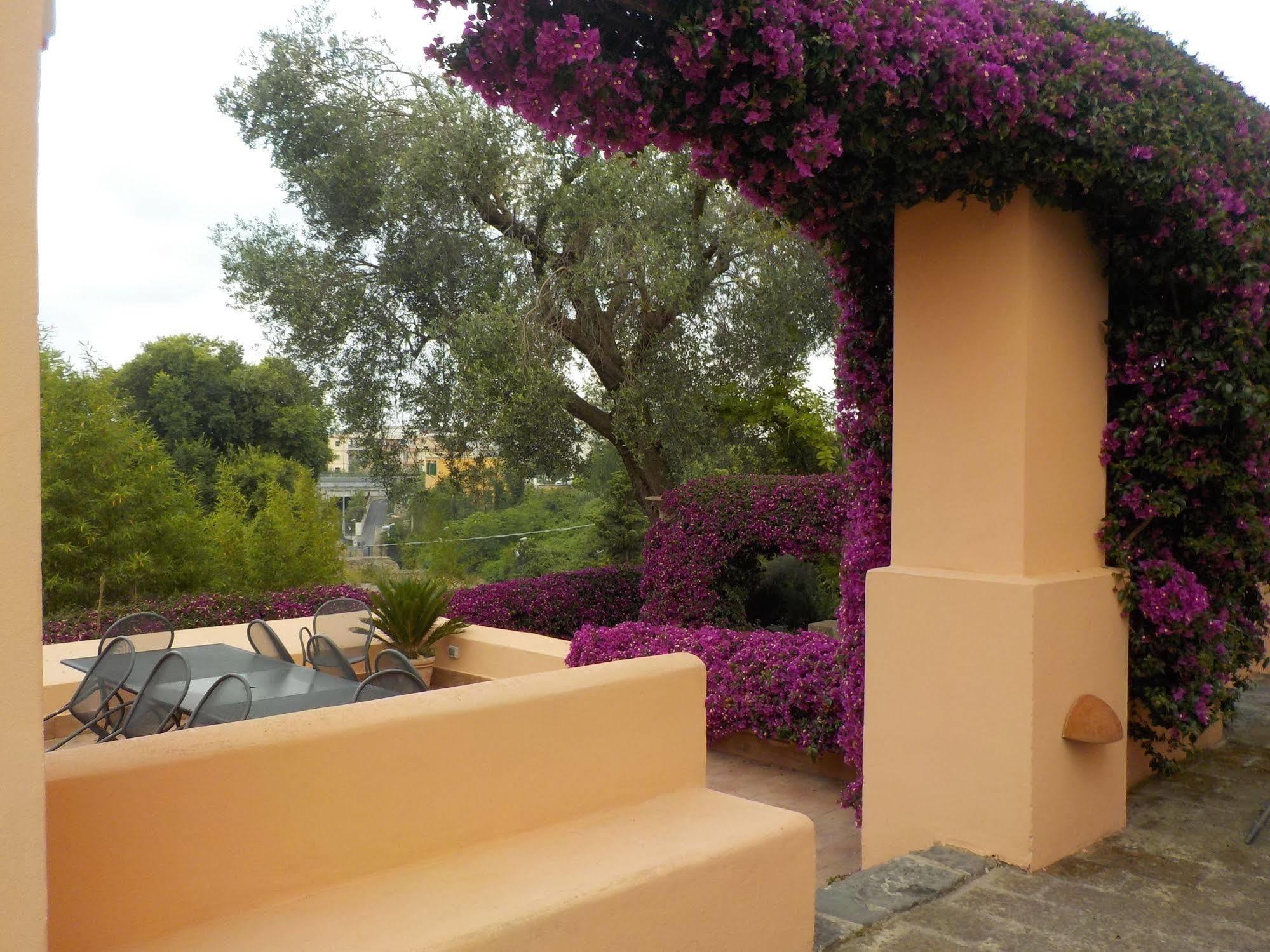 Flegrea House Aparthotel Pozzuoli Kültér fotó
